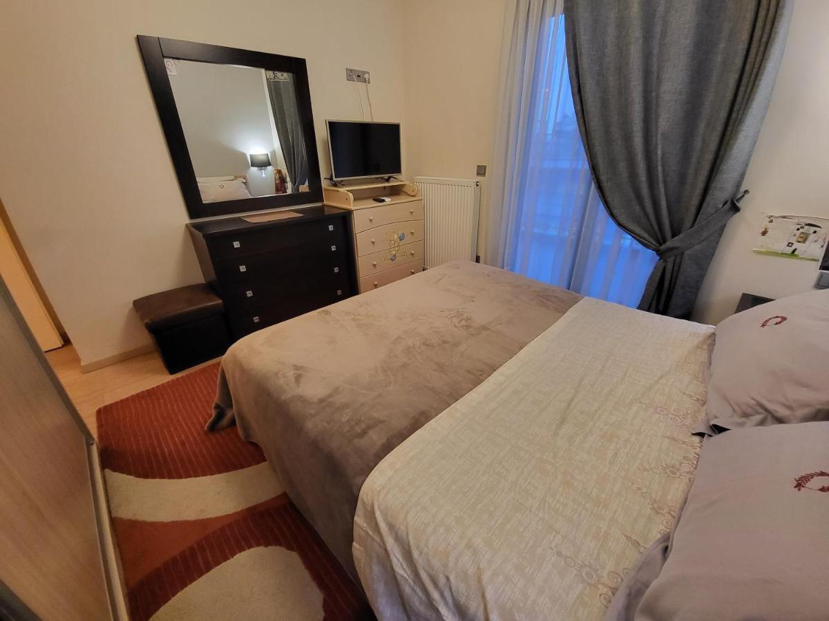 אתונה Cozy Apartment In Front Of The Park מראה חיצוני תמונה
